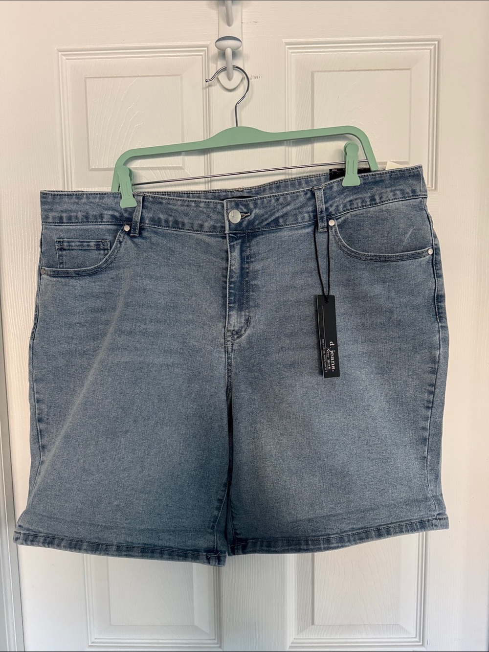 d. jeans Light Wash Denim Shorts